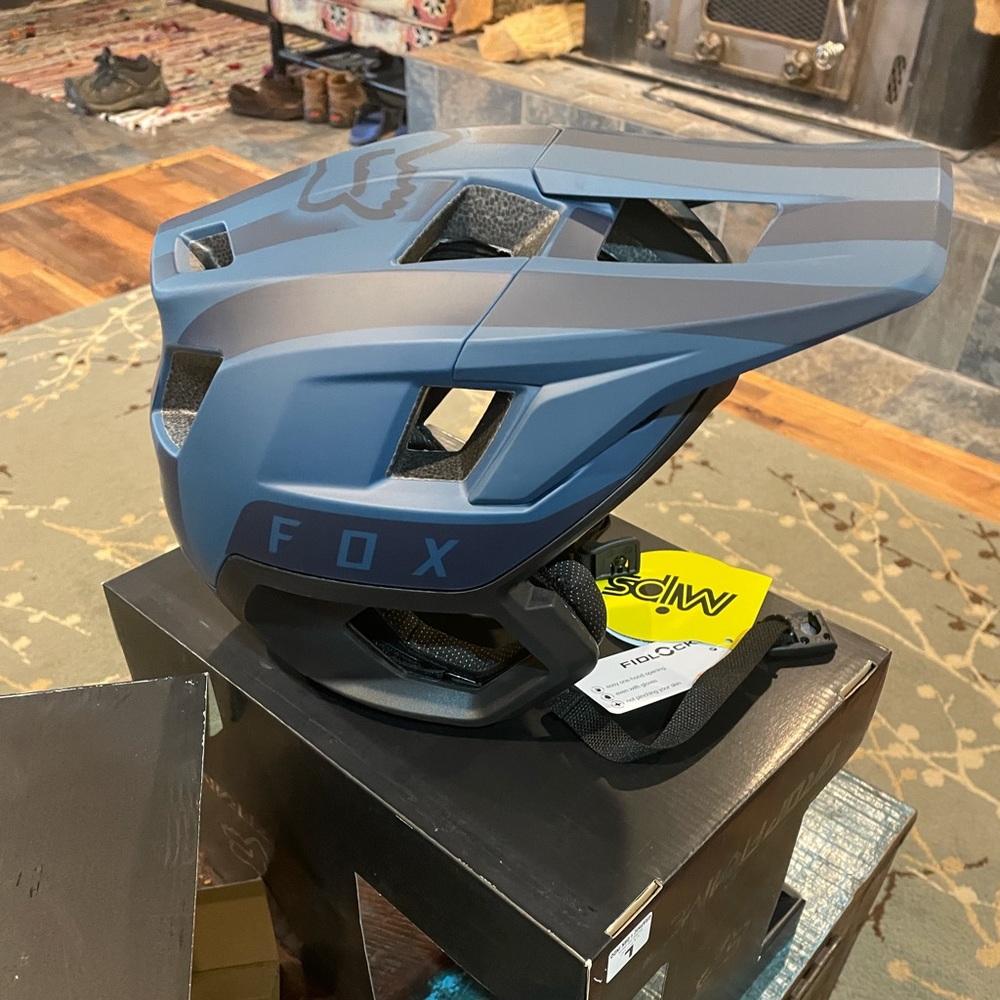 Fox Racing dropframe mtb helmet LARGE